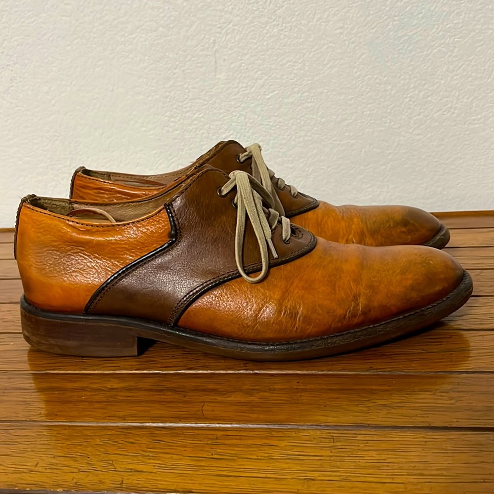 Johnston and Murphy 1850 Saddle Shoe